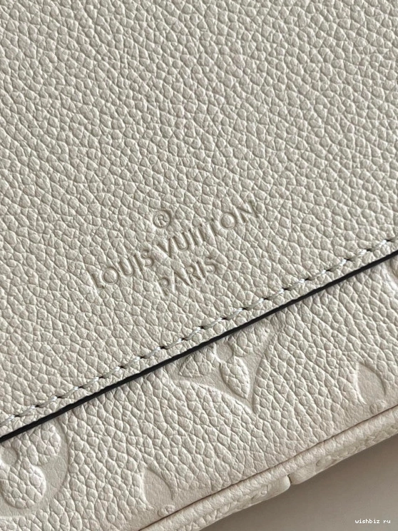 WIS VUITTON MARCEAU LOUIS 0128